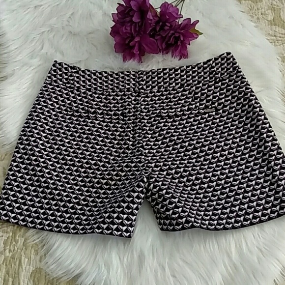White House Black Market Geometric Pattern Black And Purple Dress Shorts Size 4 - Picture 2 of 7